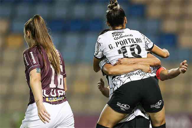 Corinthians eliminou a Ferroviria e vai enfrentar o Palmeiras na deciso do Brasileiro Feminino