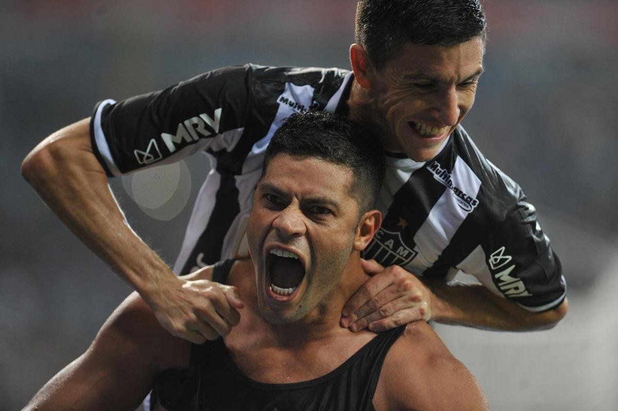 Galo venceu Cruzeiro com gols de Hulk (2) e Nacho. Edu descontou para a Raposa