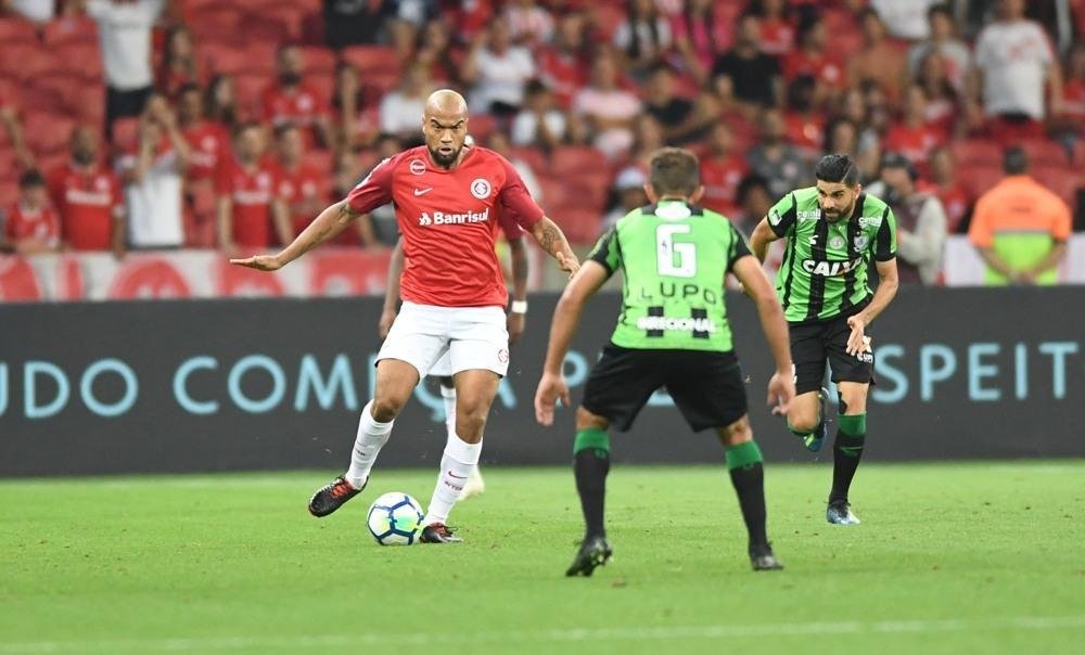 Amrica enfrentou o Internacional, no Beira-Rio, em Porto Alegre, pela 34 rodada do Brasileiro