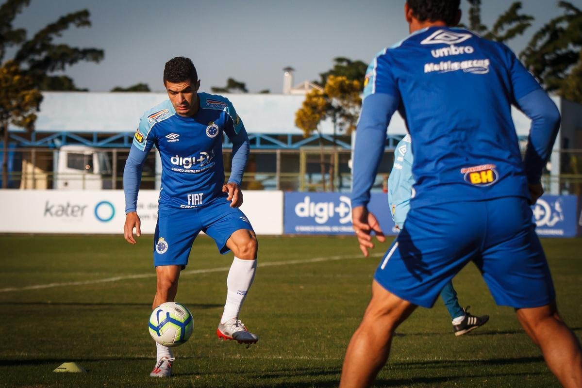 Equipe se prepara para o clssico contra o Atltico, na quinta-feira, s 20h, pela ida da Copa do Brasil