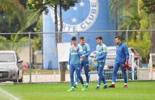 Fotos do aquecimento cruzeirense antes de viagem para o Rio, onde time enfrenta o Flamengo pela Libertadores