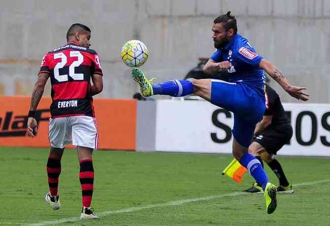 A Gazeta  Dirigentes do Cruzeiro avaliam trazer jogo para o Kleber Andrade