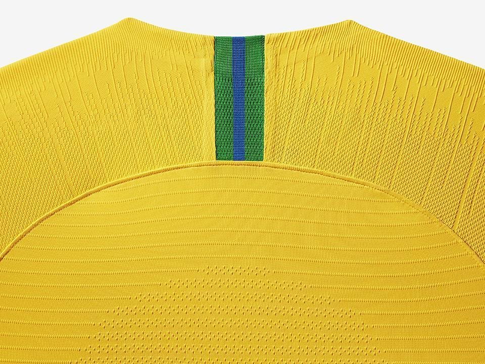 Imagens do uniforme exclusivo da Seleo Brasileira feminina