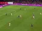 Atacante brasileiro marca em goleada do Ajax sobre o Leeds em amistoso