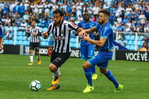 Imagens do empate entre Avaí e Atlético, na Ressacada