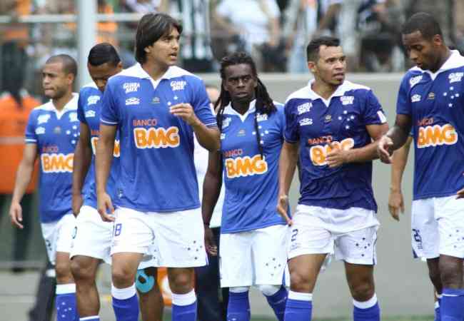 Tinga acredita que 'pancadaria' em 2013 marcou arrancada para bicampeonato brasileiro do Cruzeiro