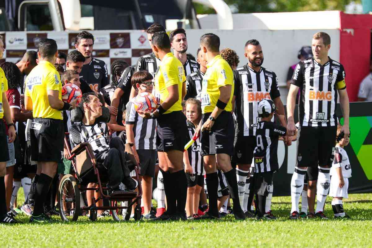 Fotos do duelo entre Patrocinense e Atltico, em Patrocnio, pela nona rodada do Mineiro
