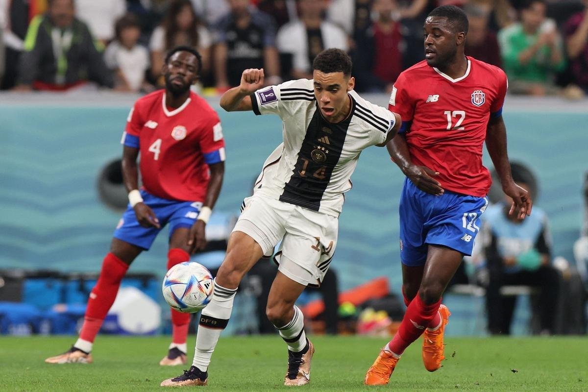 No Estdio Al Bayt, Costa Rica e Alemanha duelaram pela terceira ltima rodada do Grupo E da Copa do Mundo do Catar