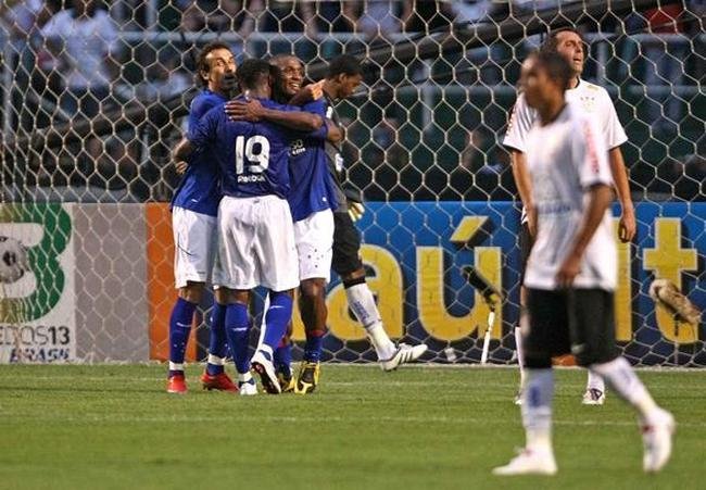Gilberto marcou o gol da vitria sobre o Corinthians no Pacaembu, em 2009