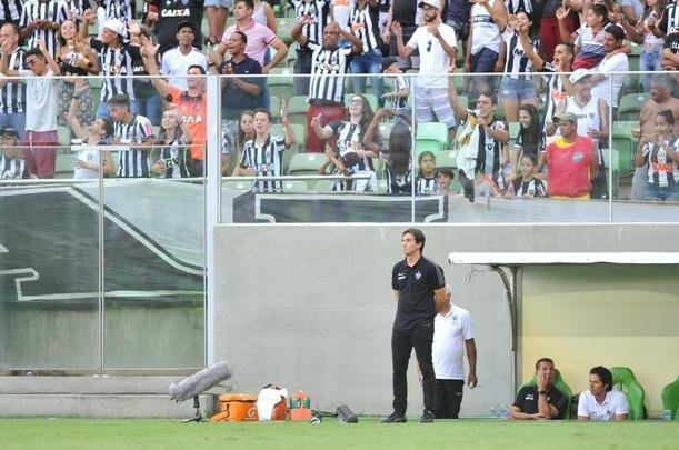 Imagens do primeiro tempo do clssico entre Amrica e Atltico, no Independncia