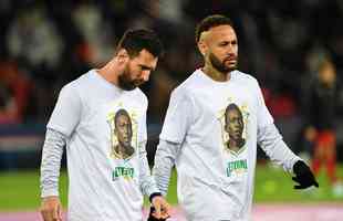 Jogadores do PSG homenagearam Pel antes de partida pela Ligue 1