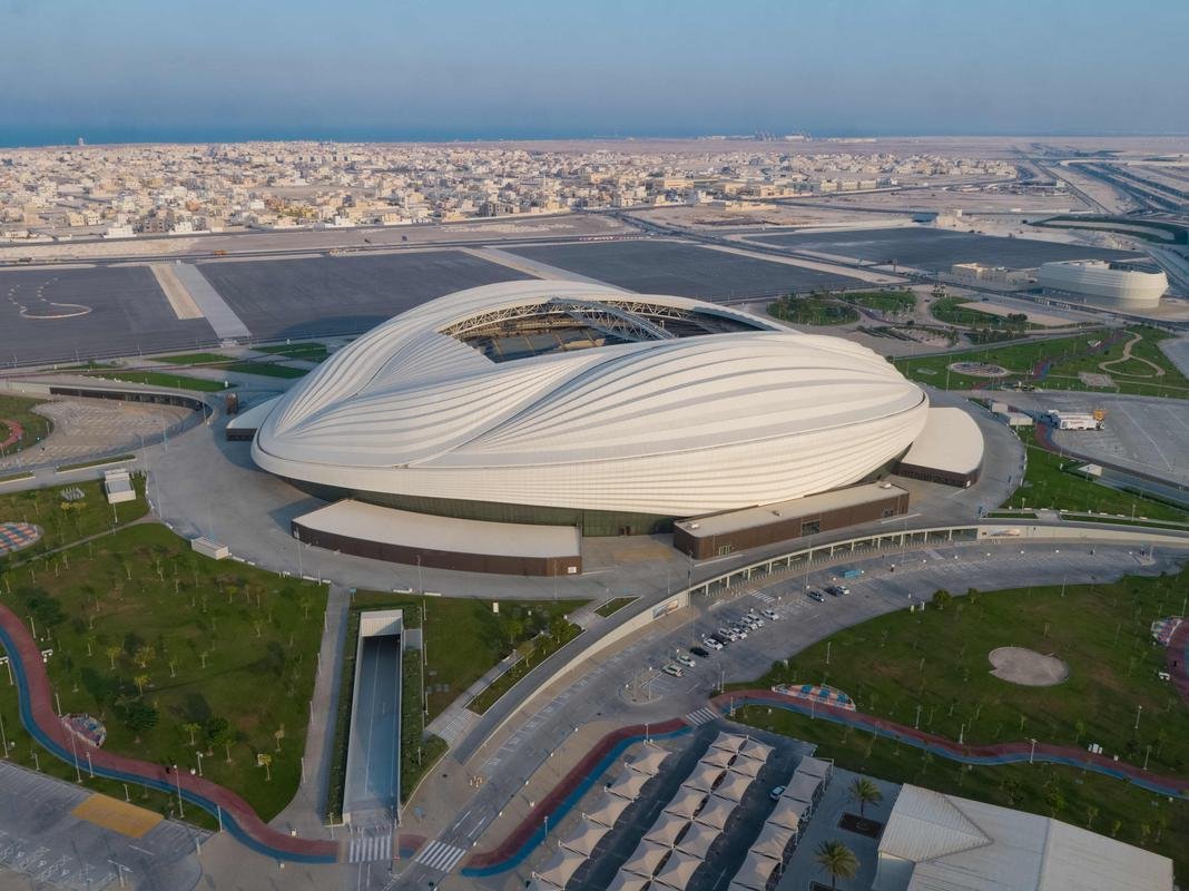 Estdio Al Janoub: arena com capacidade para 40 mil torcedores fica em Al Wakrah, ao sul da capital Doha, e tem design inspirado na tradio martima do municpio

