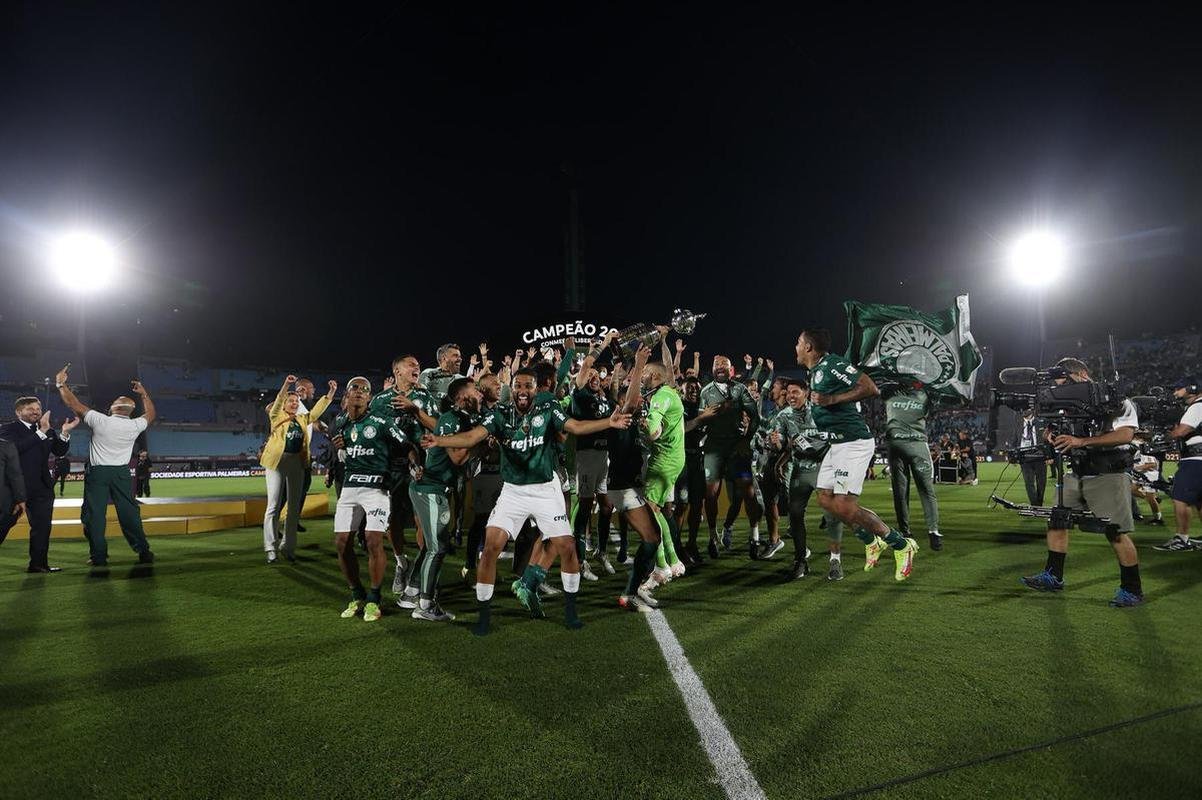 1 - Palmeiras - R$ 395 milhes (aumentou em R$ 160 milhes o valor de 2020)