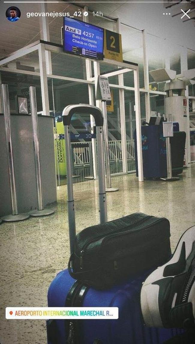 Geovane Jesus publicou foto, nessa quinta-feira (25), do retorno a Belo Horizonte