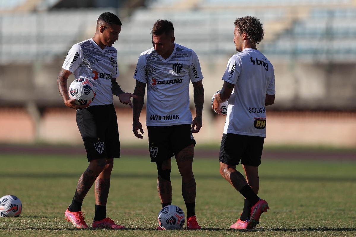 Atlético teve atividade no Estádio Olímpico Brígido Iriarte, em Caracas, antes da estreia na Libertadores
