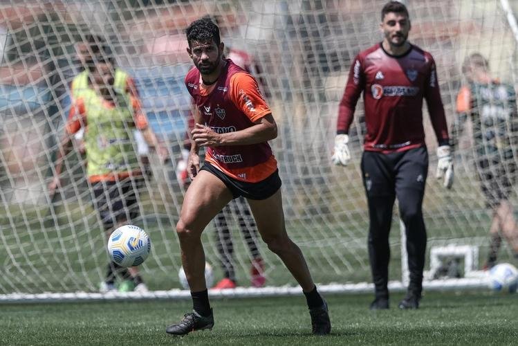 Jogadores se preparam para decises no Campeonato Brasileiro, Copa do Brasil e Libertadores 