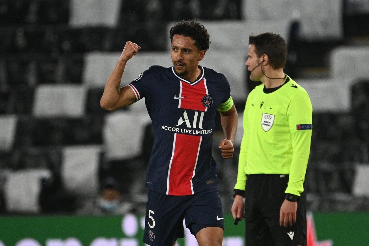 Fotos do gol de Marquinhos, do PSG, sobre o Manchester City no primeiro jogo da semifinal da Liga dos Campees, no Parque dos Prncipes, em Paris