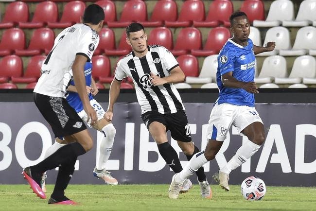 Rodrigo Bogarn, 23 anos, meia do Libertad, do Paraguai. J esteve na mira do Cruzeiro em 2017, quando atuava pelo Guaran, do Paraguai. Em trs temporadas pelo Libertad, soma 45 jogos e quatro gols. 