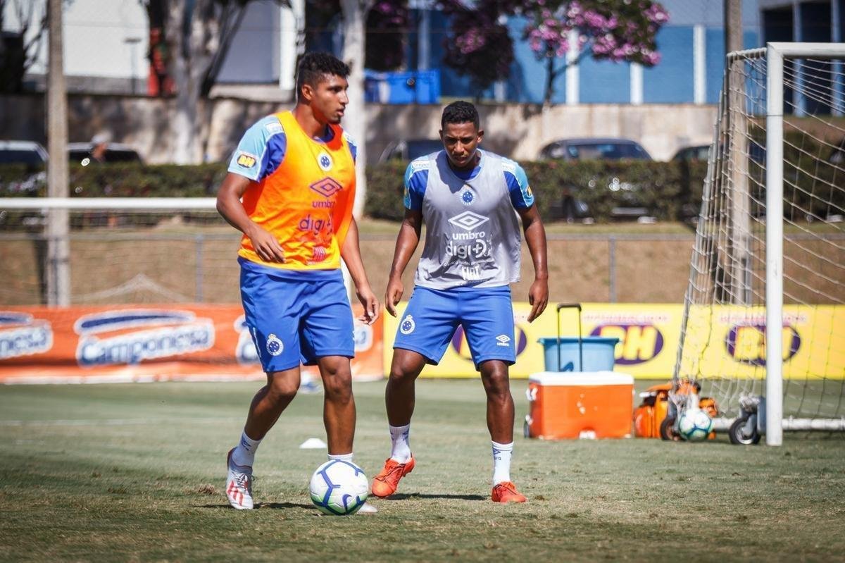 Cruzeiro se prepara para a partida contra o So Paulo, no domingo, s 16h, no Morumbi