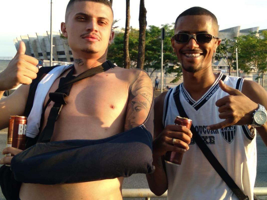 Fotos da torcida do Atltico no pr-jogo contra o Palmeiras no Mineiro