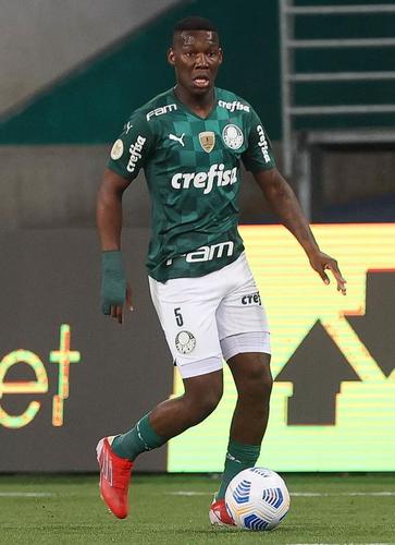 7) Patrick de Paula (Palmeiras): 11,3 milhões de euros, aproximadamente R$ 74,48 milhões.