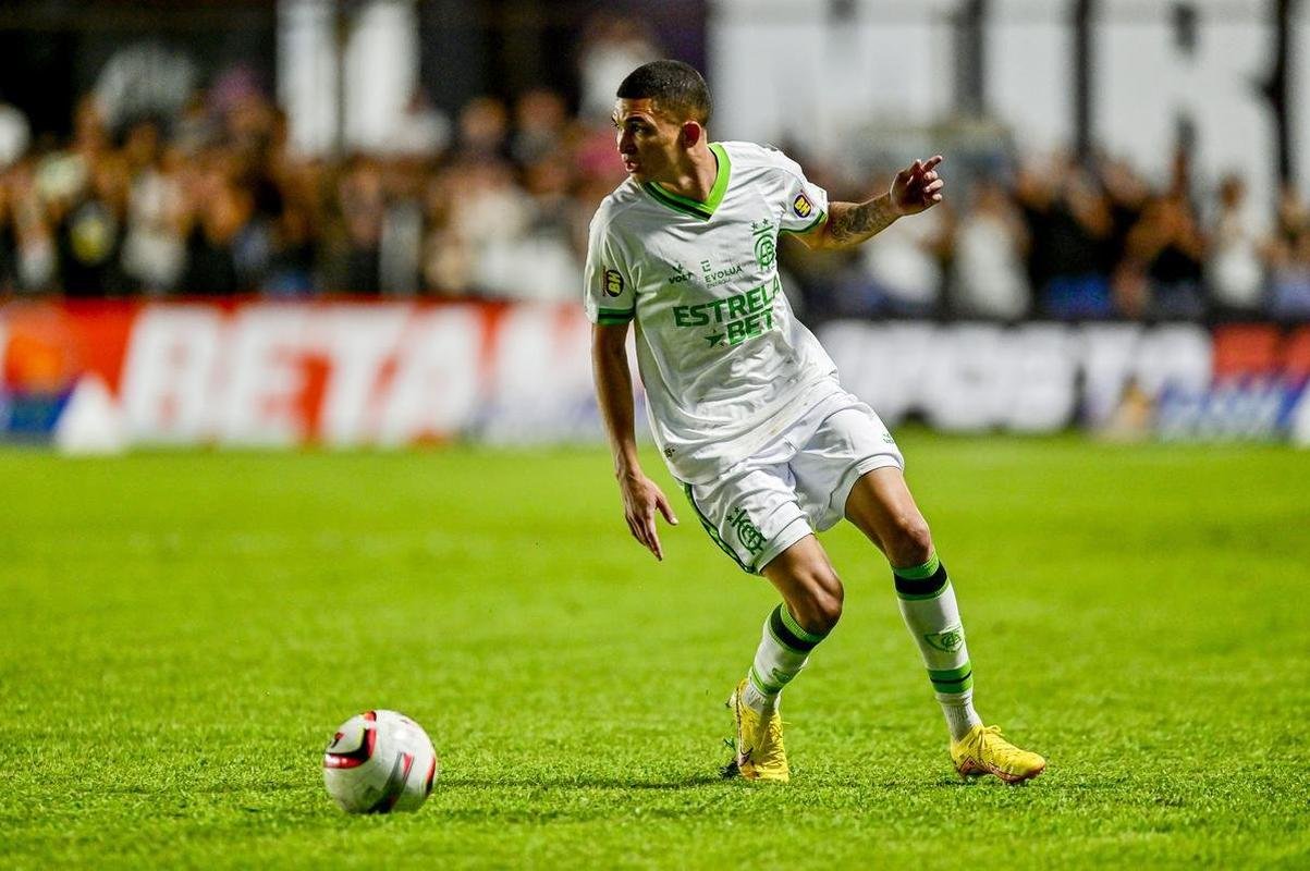 Jogo entre Athletic e Amrica, nesta tera-feira (7/2), pela 4 rodada do Campeonato Mineiro, no Estdio Joaquim Portugal, em So Joo del-Rei