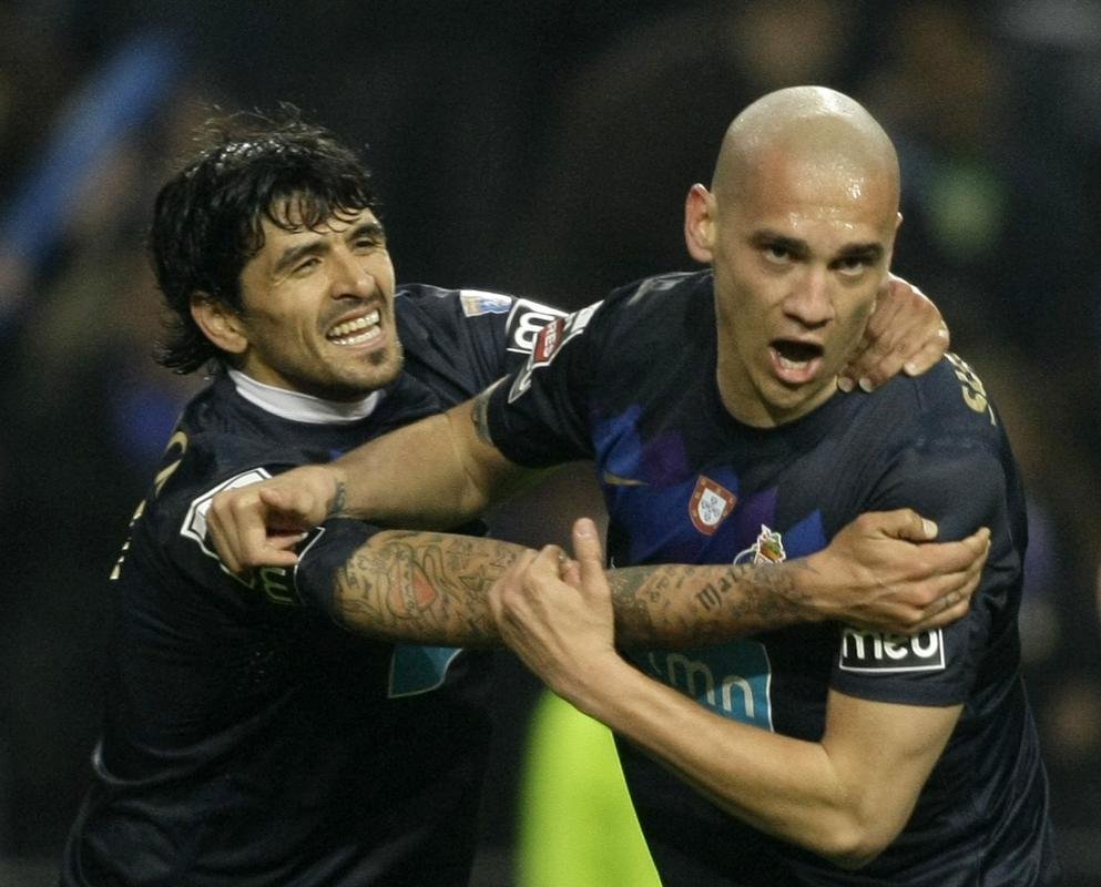 Maicon defendeu o Porto de 2009 a 2016