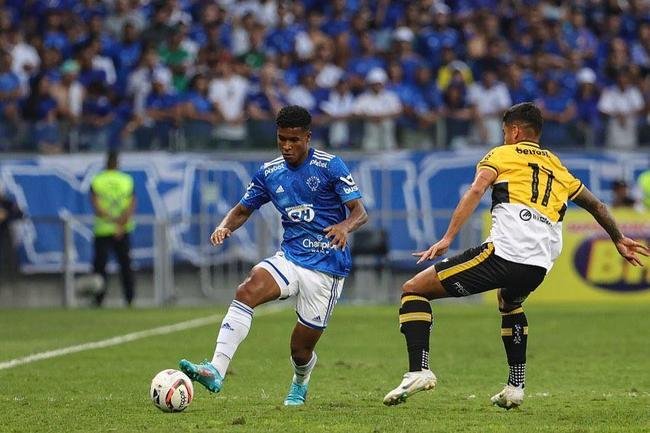 Geovane Jesus, lateral do Cruzeiro