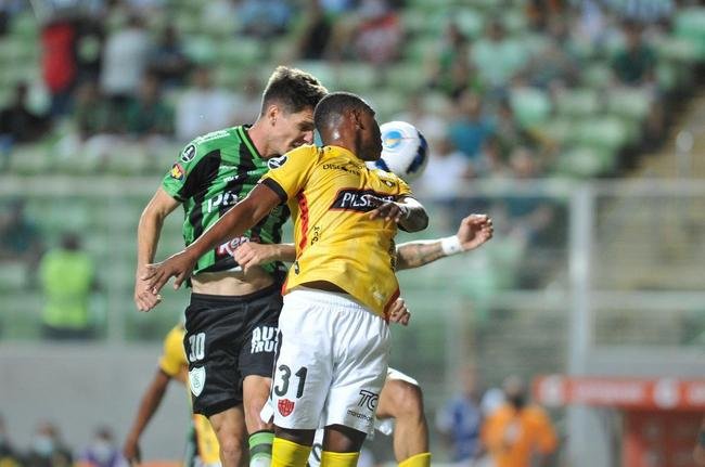 Fotos da partida de ida da terceira fase da Copa Libertadores, entre Amrica e Barcelona de Guayaquil, no Independncia, em Belo Horizonte