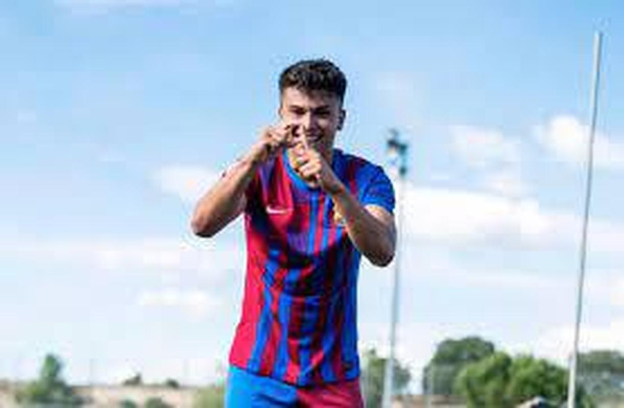 Juan Fuentes - Colmbia) - atacante de 19 anos brilha no Barcelona B