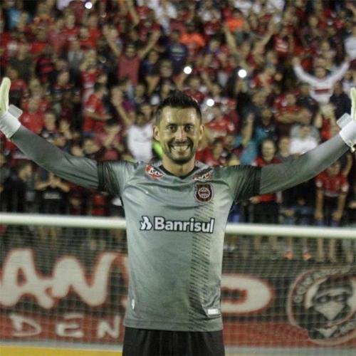 Matheus Nogueira, goleiro (Londrina)