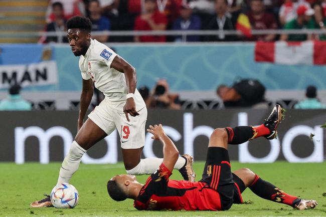 Fotos do jogo entre Bélgica e Canadá pelo Grupo F da Copa do Mundo