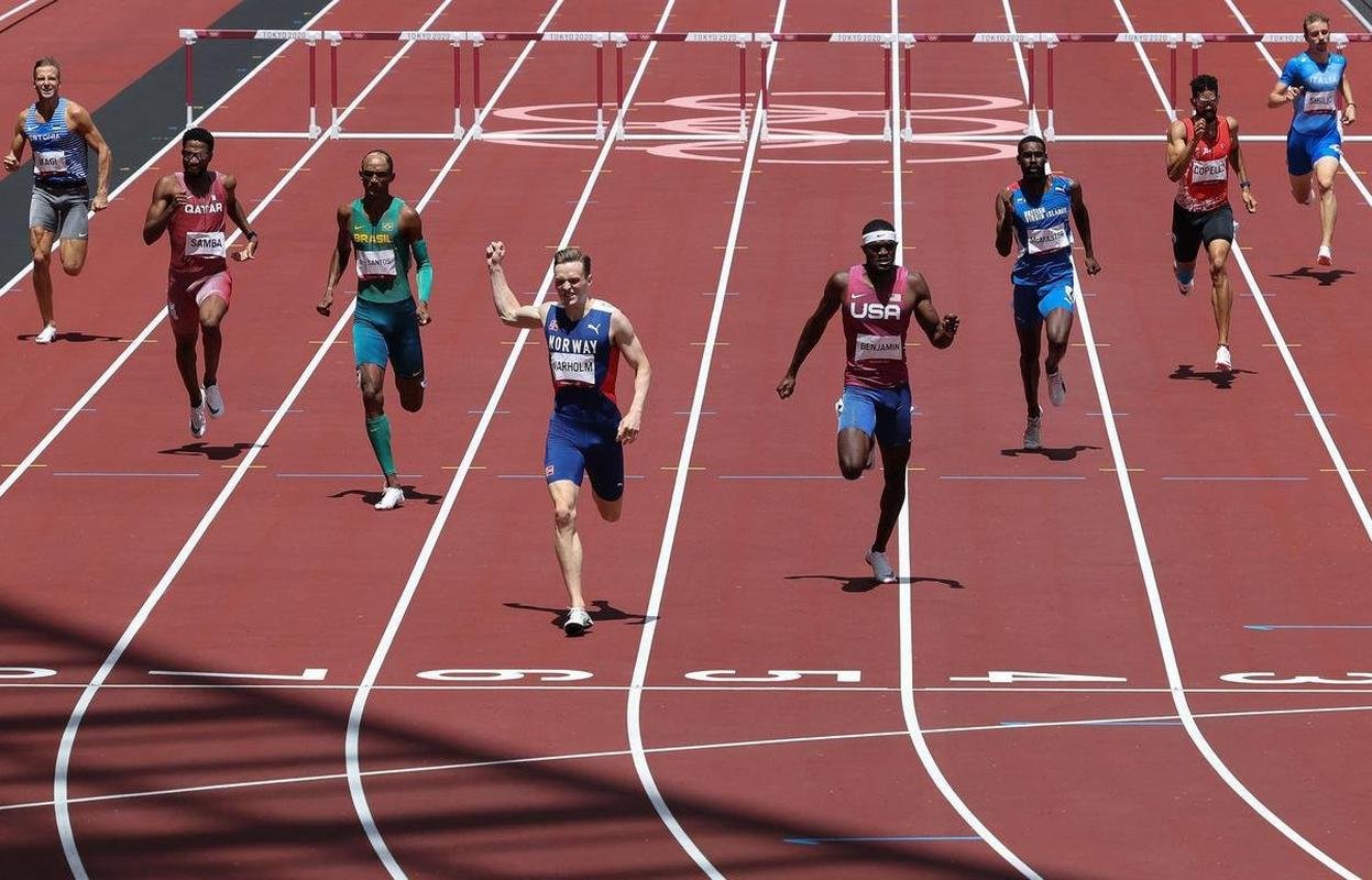 Alisson dos Santos conquistou bronze nos 400m com barreira em Tquio; veja a festa do Piu, o Malvado