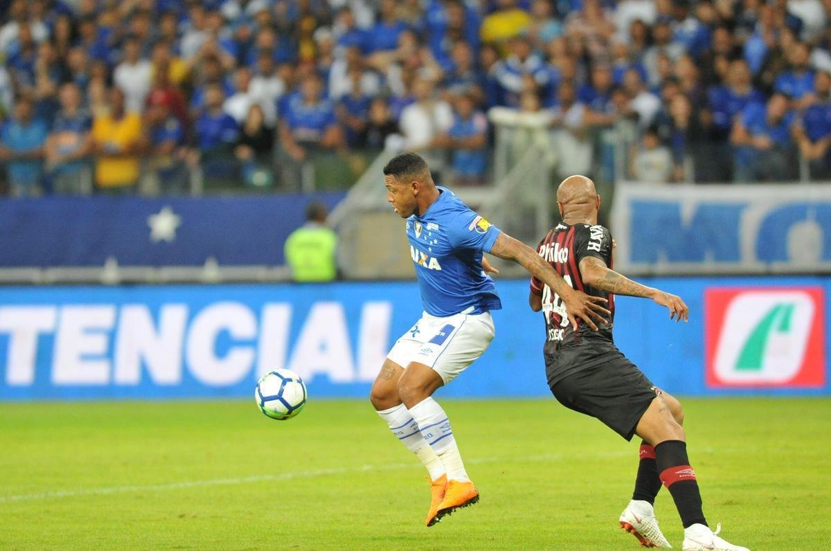 Cruzeiro conseguiu marcar no segundo tempo, com Arrascaeta, mas sofreu empate no fim com Bergson