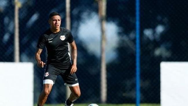 Jadsom Silva (volante) - disputou 41 jogos pelo Cruzeiro na temporada 2020, sendo 37 como titular. Na reta final, mostrou-se insatisfeito com os salrios atrasados e entrou na Justia contra o clube. A situao foi contornada com uma proposta do Bragantino, que comprou 80% de seus direitos econmicos por R$5,4 milhes. A Raposa teve direito a R$3,24 milhes e ainda manteve 20% de uma negociao futura.
