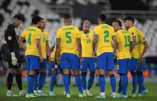 Brasil e Peru se enfrentaram no Estdio Nilton Santos, pelas semifinais da Copa Amrica 