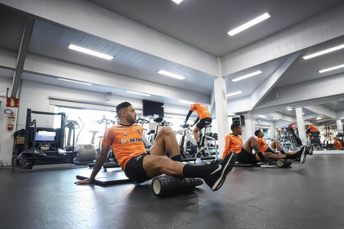 Fotos do treino do Atltico antes da viagem para a Argentina
