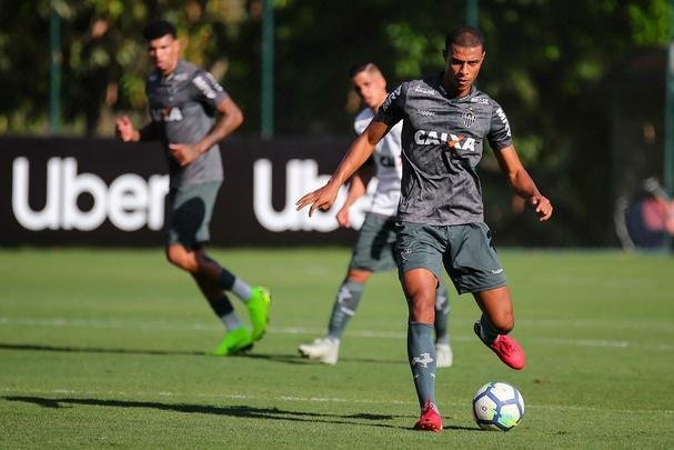 Aps empate no clssico, Atltico volta aos treinos na Cidade do Galo