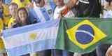 Torcedores de Brasil e Argentina no maior clssico do mundo no Mineiro