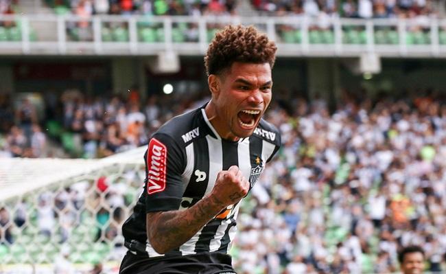Júnior Urso, ex-Atlético e Corinthians, está próximo de acertar com o Vasco