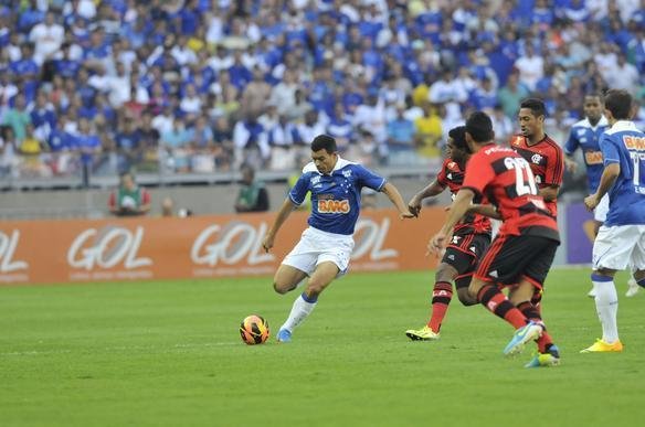 Galeria de fotos do jogo entre Cruzeiro e Flamengo, no Mineiro, pela 19 rodada do Brasileiro