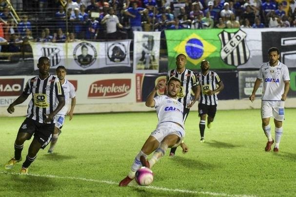 Fotos de Democrata 0x2 Cruzeiro, pela sexta rodada do Campeonato Mineiro
