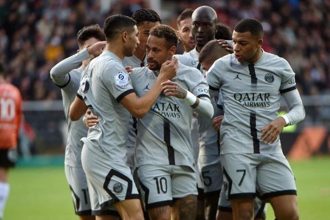 17. Paris Saint-Germain (Fran�a) - 217 pontos
