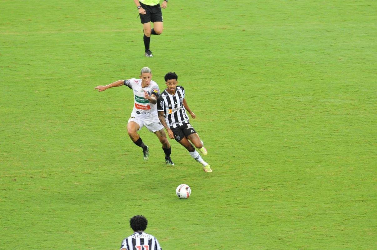 O Atltico recebeu o Athletic nesta tera-feira (15), no Mineiro, em Belo Horizonte. A partida, vlida pela 7 rodada do Campeonato Mineiro de 2022, marcou o centsimo jogo do goleiro Everson com a camisa do Galo.