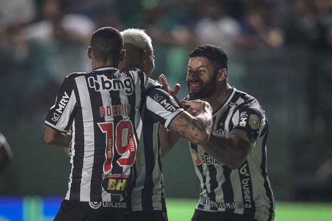 Fotos do jogo entre Gois e Atltico no Estdio da Serrinha, em Goinia, pela quarta rodada do Campeonato Brasileiro