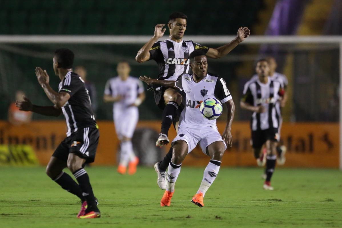 Figueirense e Atltico se enfrentaram pela partida de ida da terceira fase da Copa do Brasil