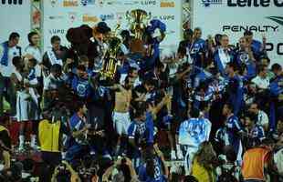 A conquista do Mineiro 2011 veio como consolo pela perda da Libertadores. O Cruzeiro derrotou o rival Atltico por 2 a 0, em Sete Lagoas, e comemorou o ttulo estadual. 