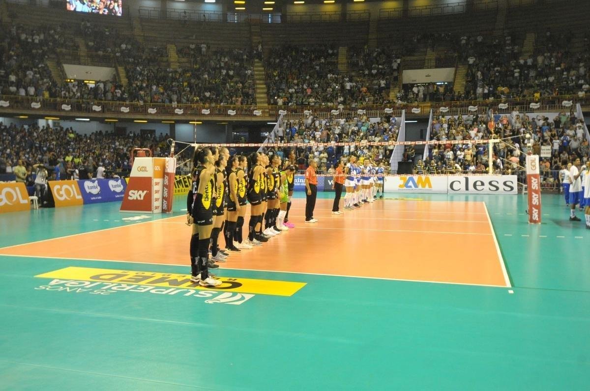 Minas x Praia: veja fotos da primeira partida da final