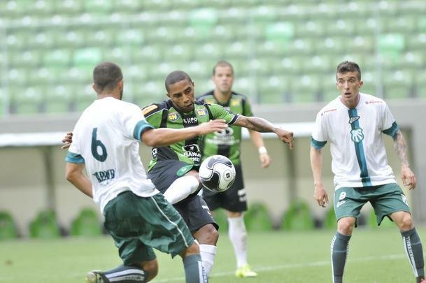 Veja imagens de Amrica e Caldense, no Independncia
