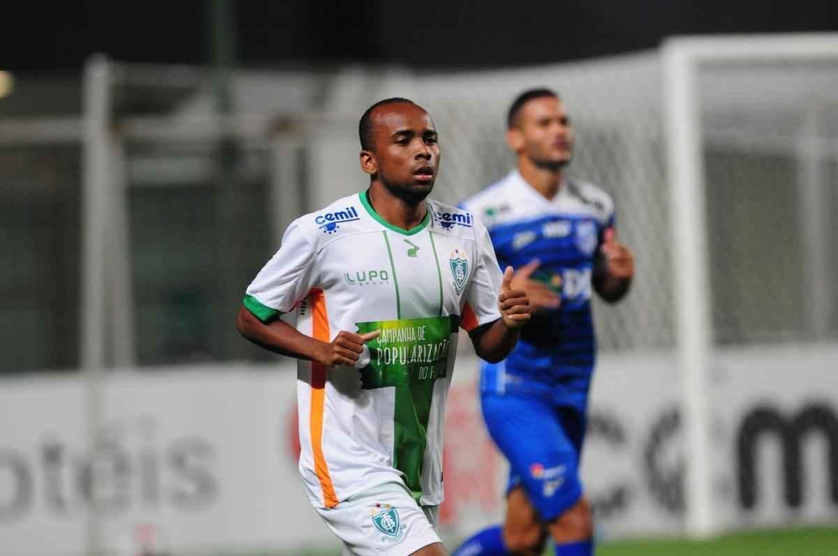 Imagens do jogo entre Amrica e URT, pelo Campeonato Mineiro, no Independncia